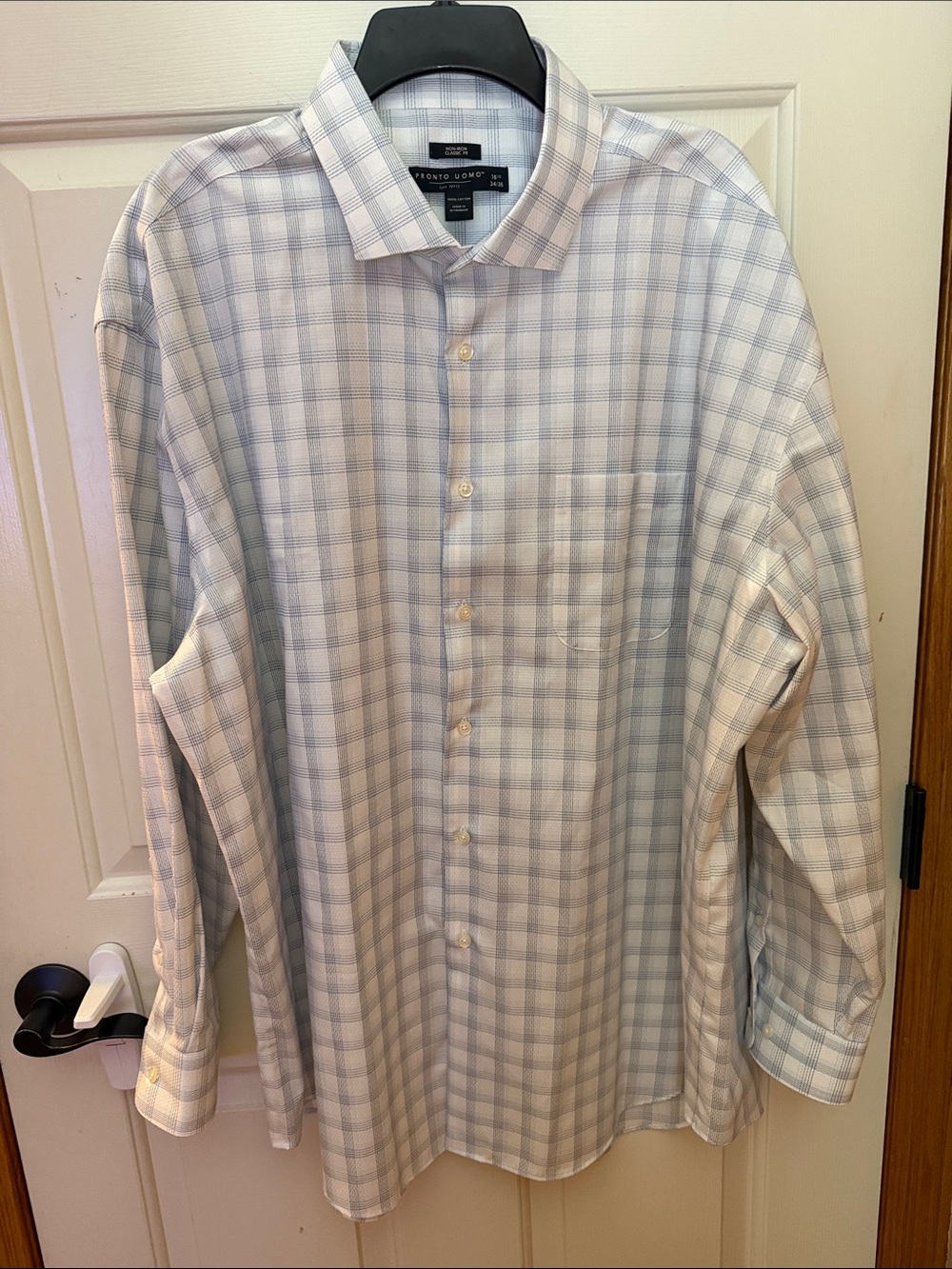 Pronto Uomo Men's Blue and White Checked Dress Shirt